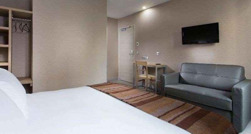 Des Pavillons Parigi