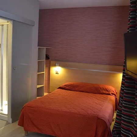 Hotel Des Pavillons Parigi