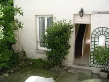 Des Pavillons Hotel 2*